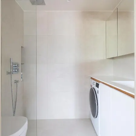 2ndhomes Ullanlinna Penthouses 2 アパート *